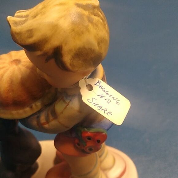 Vintage Goebel Hummel Figurine Boy and Dog Cottagecore Grandmacore - Picture 8 of 8